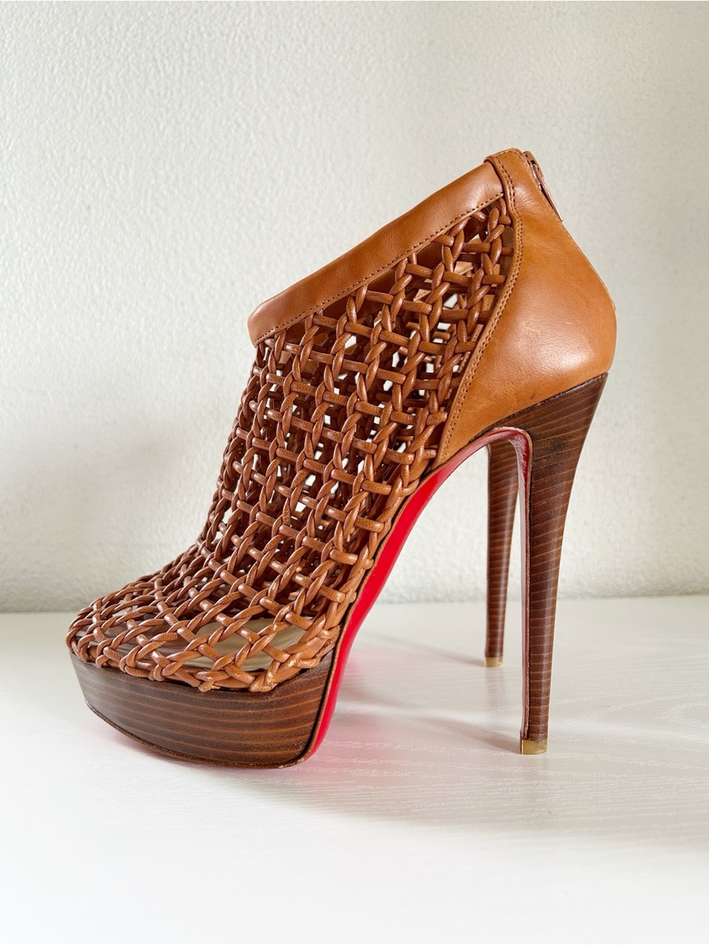 Christian Louboutin Coussin Woven Leather Platform Caged Sandals Size EU 39.5